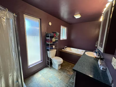 Bath - 15931 Twin Dr, La Pine, OR 97739 photo 1 of 4