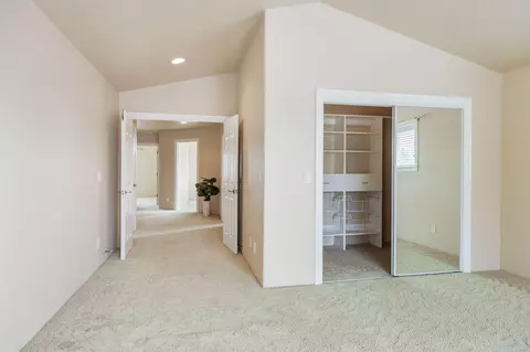 Bedroom - 185 Bellerive Dr, Eagle Point, OR 97524 photo 4 of 8