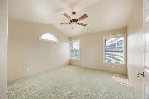 Bedroom - 185 Bellerive Dr, Eagle Point, OR 97524 photo 5 of 8