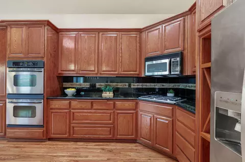 Kitchen - 185 Bellerive Dr, Eagle Point, OR 97524 photo 1 of 5