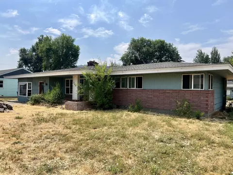 755 SE Fairview St, Prineville, OR 97754