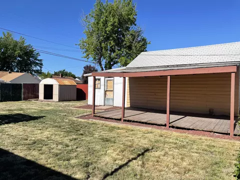 2452 Eberlein Ave, Klamath Falls, OR 97601 photo 16
