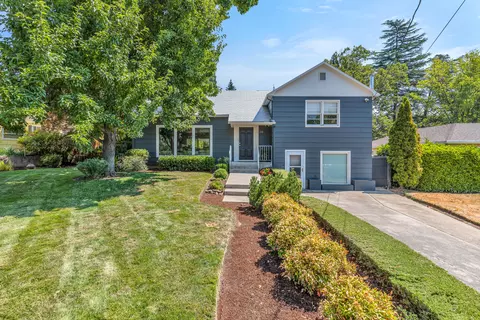 208 Bradford Way, Medford, OR 97504
