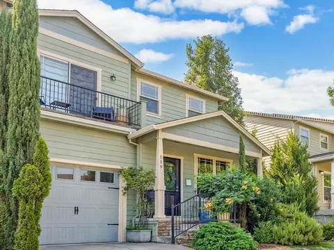 119 Eagle Trace Dr, Medford, OR 97504