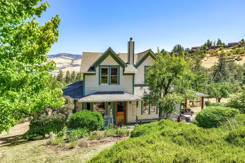 1835 Ashland Mine Rd, Ashland, OR 97520