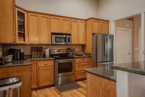 112 Greenmoor Dr, Eagle Point, OR 97524 photo 10