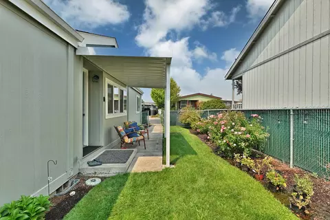 2252 Evan Way, Central Point, OR 97502 photo 14