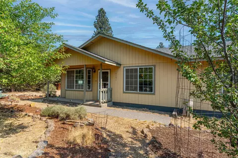 19491 Apache Rd, Bend, OR 97702 photo 4