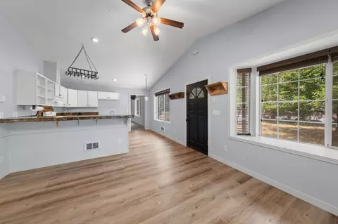 19491 Apache Rd, Bend, OR 97702 photo 8