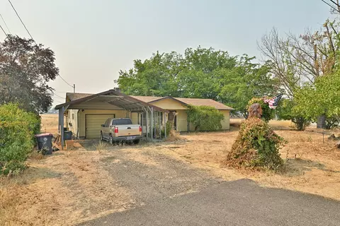 2912 Avenue A, White City, OR 97503