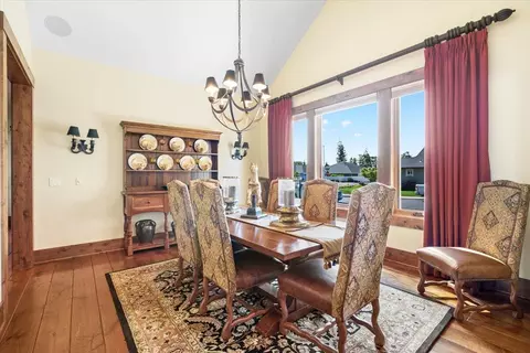 Dining - 38 Crestview Ct, Eagle Point, OR 97524 photo 1 of 3