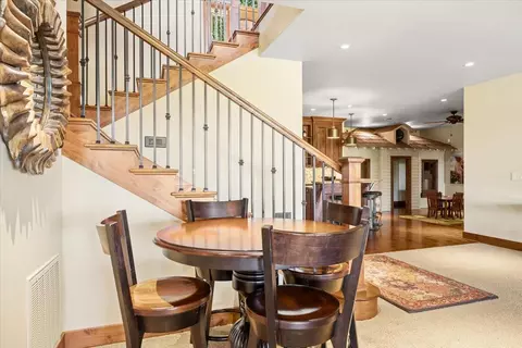 Dining - 38 Crestview Ct, Eagle Point, OR 97524 photo 3 of 3