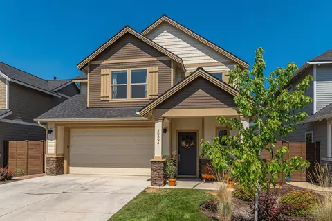 20594 SE Gemstone Ave, Bend, OR 97702