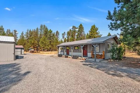 Exterior - 52587 Doe Ln, La Pine, OR 97739 photo 4 of 11