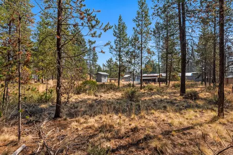 Exterior - 52587 Doe Ln, La Pine, OR 97739 photo 9 of 11