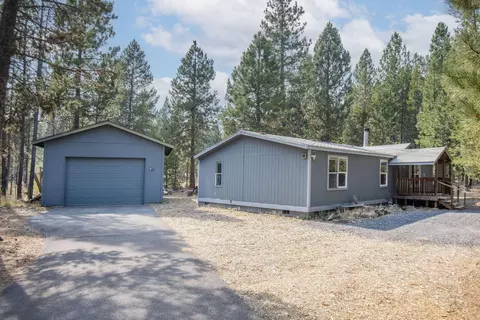 56081 Browning Dr, Bend, OR 97707
