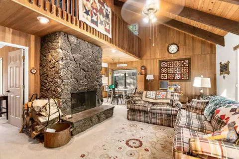 17899 Muskrat Ln #11, Sunriver, OR 97707