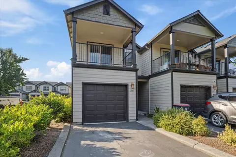 266 Tyler Ave, Central Point, OR 97502