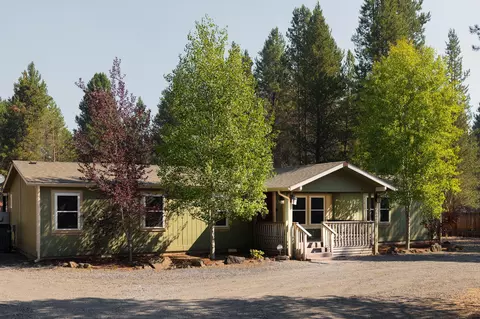 16078 Hawks Lair Rd, La Pine, OR 97739