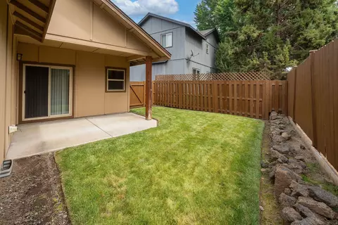 20253 Knightsbridge Pl, Bend, OR 97702 photo 5