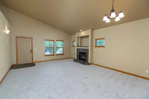20253 Knightsbridge Pl, Bend, OR 97702 photo 12