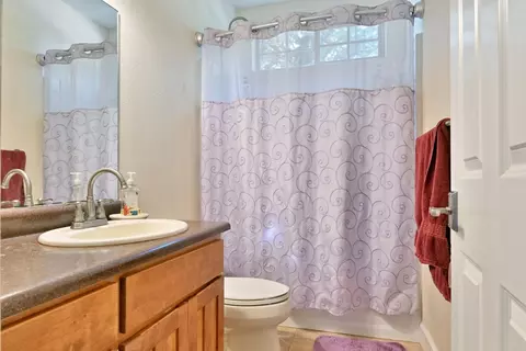 529 E River St, Cave Junction, OR 97523 photo 7