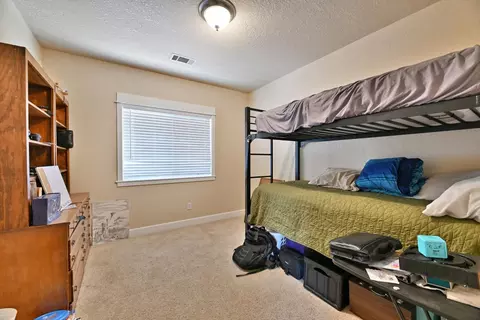 529 E River St, Cave Junction, OR 97523 photo 12