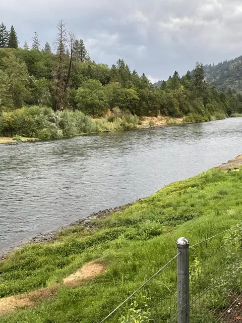 6738 Rogue River Hwy, Grants Pass, OR 97527