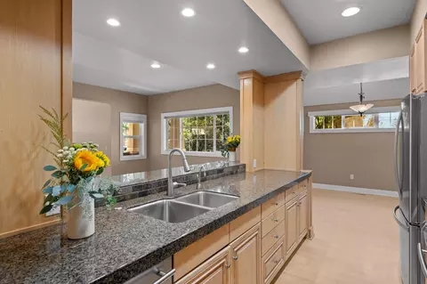 Kitchen - 1892 NE Maker Way, Bend, OR 97701 photo 4 of 4