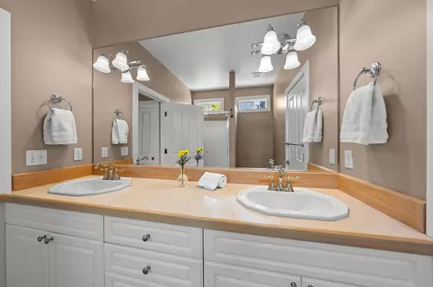 Bath - 1892 NE Maker Way, Bend, OR 97701 photo 7 of 8