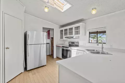 1739 Stevens Rd, Eagle Point, OR 97524 photo 7