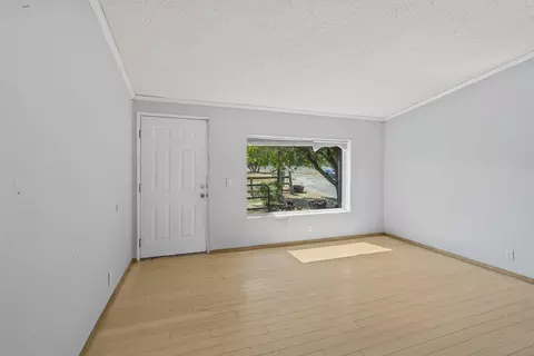 1739 Stevens Rd, Eagle Point, OR 97524 photo 4