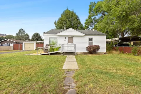 675 SElm St, Prineville, OR 97754
