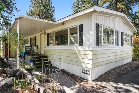 61310 Parrell Rd #6, Bend, OR 97702