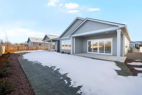 1749 River Run St, Central Point, OR 97502 photo 41