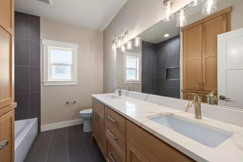 1749 River Run St, Central Point, OR 97502 photo 14