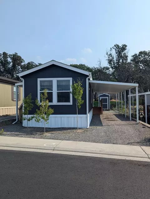 1 Corral Ln # 60, Ashland, OR 97520
