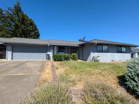 961 Brandon Way, Phoenix, OR 97535