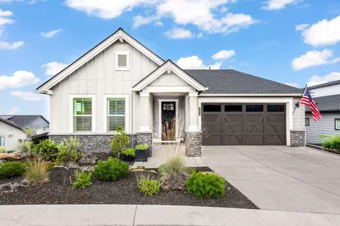 3016 NW Hidden Ridge Dr, Bend, OR 97703