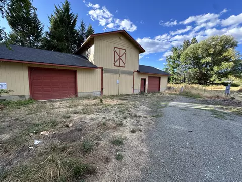 172 Lofland Ln, Williams, OR 97544