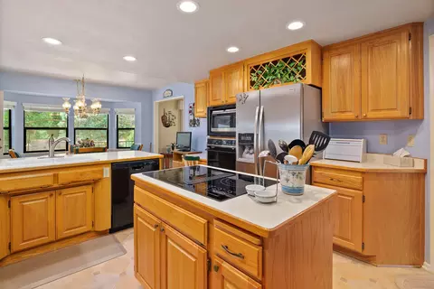 889 Eric Loop, Grants Pass, OR 97526 photo 11