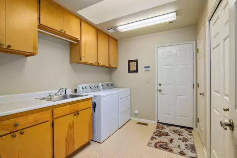 889 Eric Loop, Grants Pass, OR 97526 photo 31