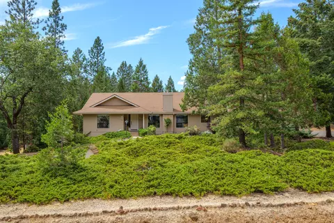 889 Eric Loop, Grants Pass, OR 97526 photo 49