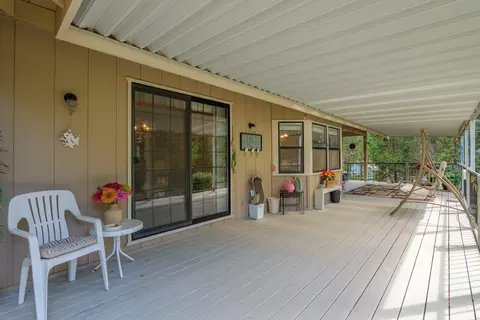 889 Eric Loop, Grants Pass, OR 97526 photo 38