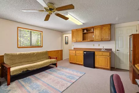 889 Eric Loop, Grants Pass, OR 97526 photo 33