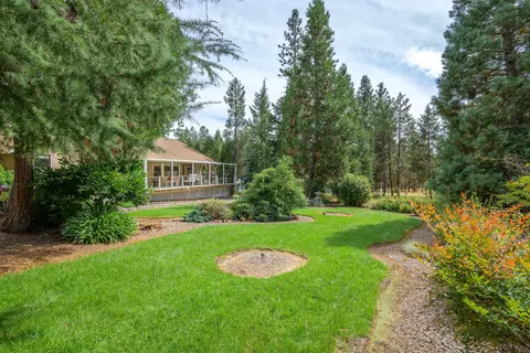 889 Eric Loop, Grants Pass, OR 97526 photo 44