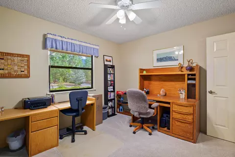 889 Eric Loop, Grants Pass, OR 97526 photo 30
