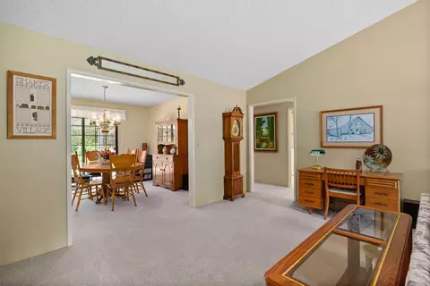 889 Eric Loop, Grants Pass, OR 97526 photo 9