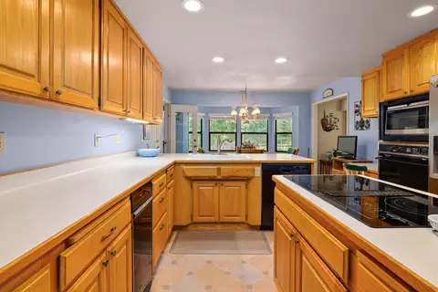 889 Eric Loop, Grants Pass, OR 97526 photo 13