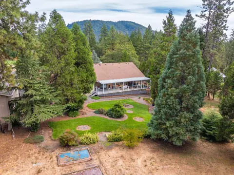 889 Eric Loop, Grants Pass, OR 97526 photo 48